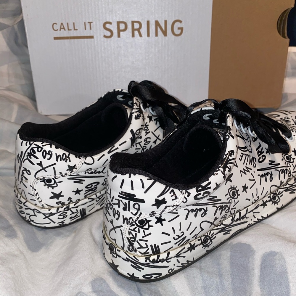 Cartoon Shoes - Picture 4 of 4